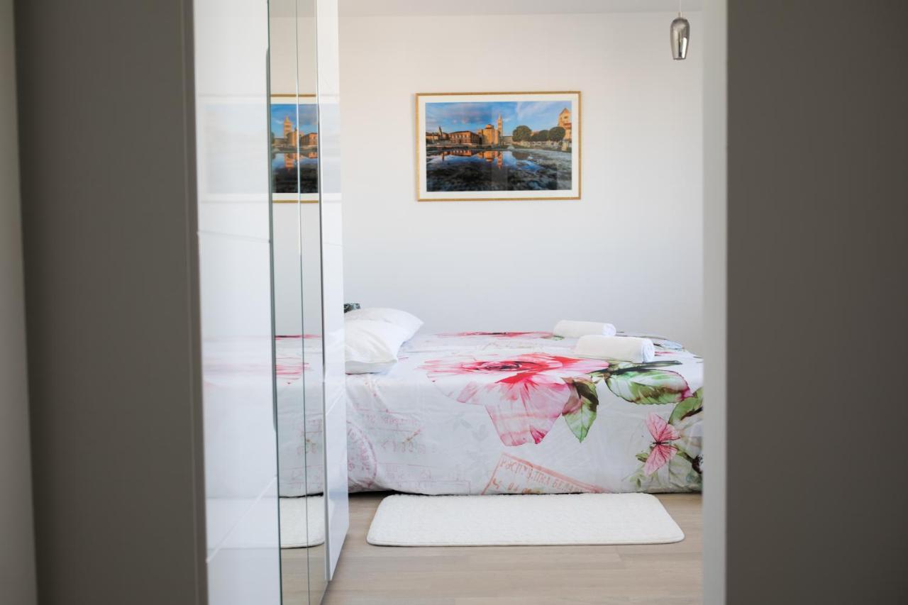 Studio Apartman Moonlight 扎达尔 外观 照片