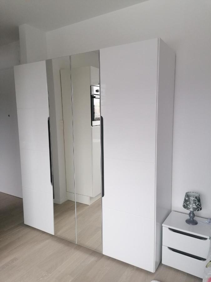 Studio Apartman Moonlight 扎达尔 外观 照片